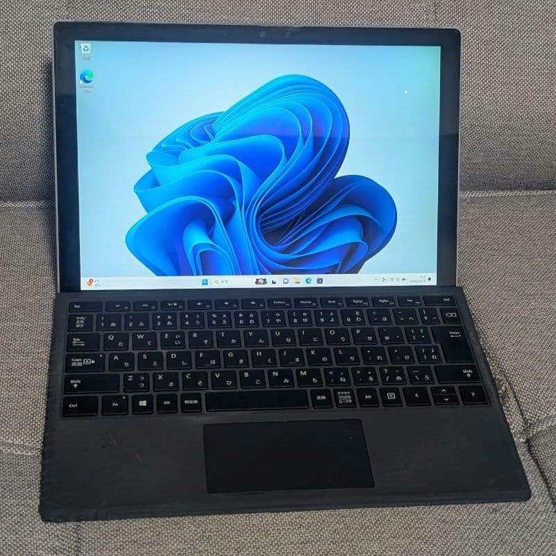Surface Pro 7 i5 8GB 128GBタイプカバー付属 n