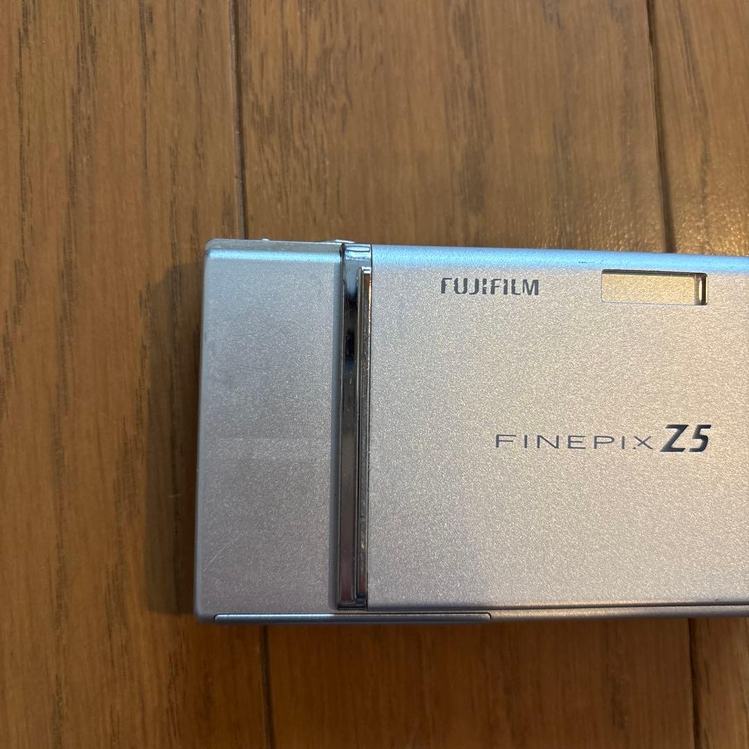 FUJIFILM FINEPIX Z5 シルバー