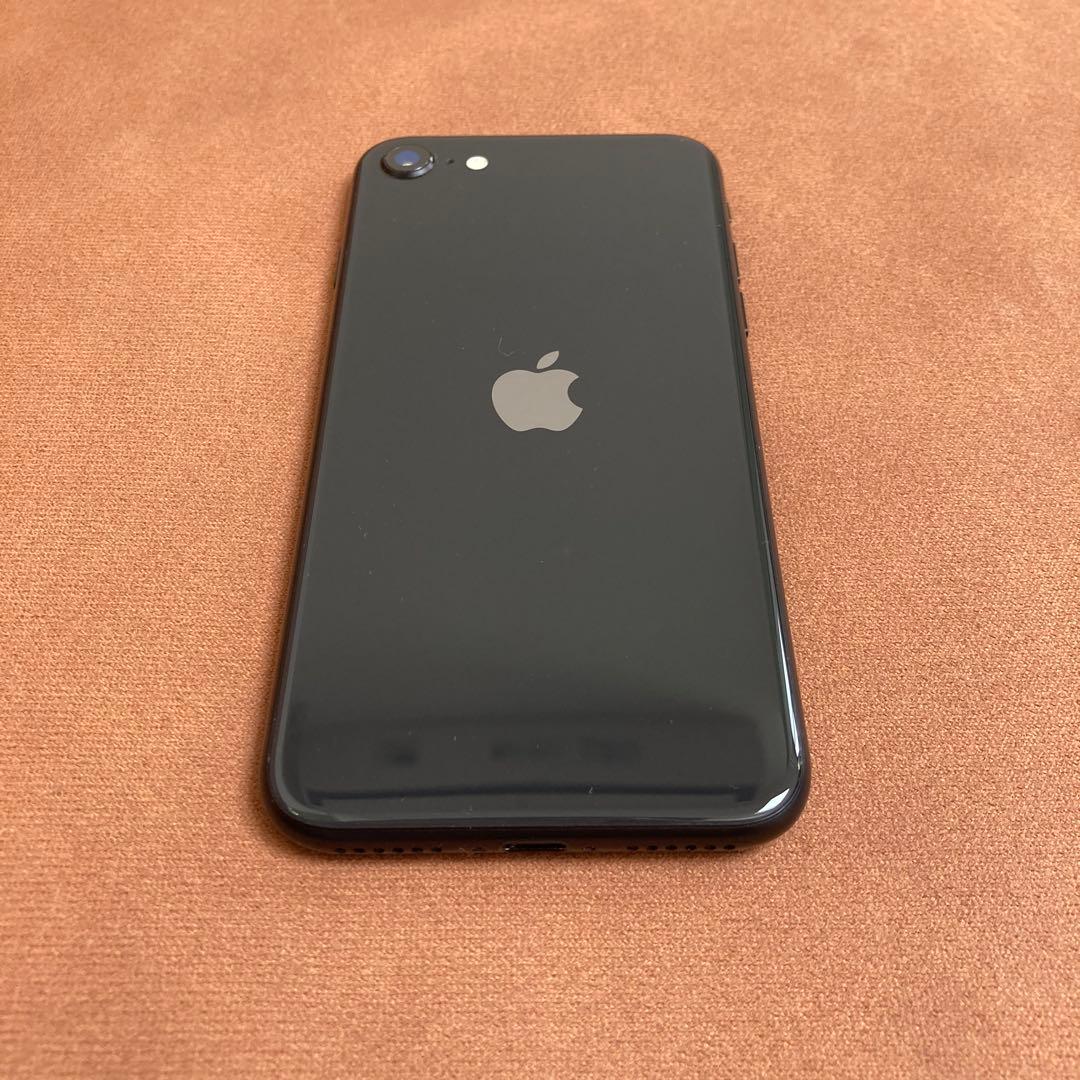 785【早い者勝ち】iPhoneSE2 第2世代 64GB SIMフリー☆