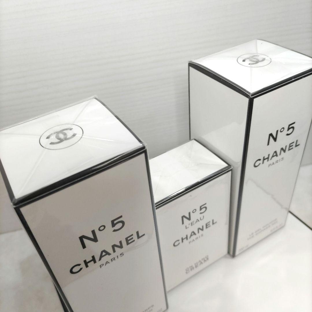 CHANEL N°5 セット（ボディローション・シャワージェル・ハンドクリーム）
