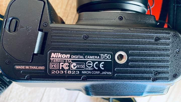 Nikon D50 レンズキット、充電器