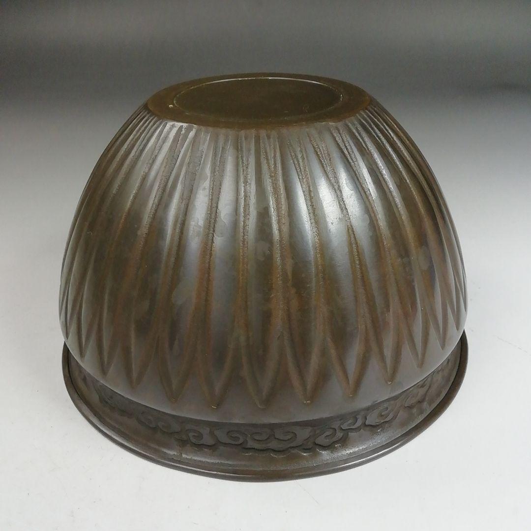 Ｗ４１２　建水　『菊割形　唐銅　建水』『金森龍泉 造』　共箱　茶道具