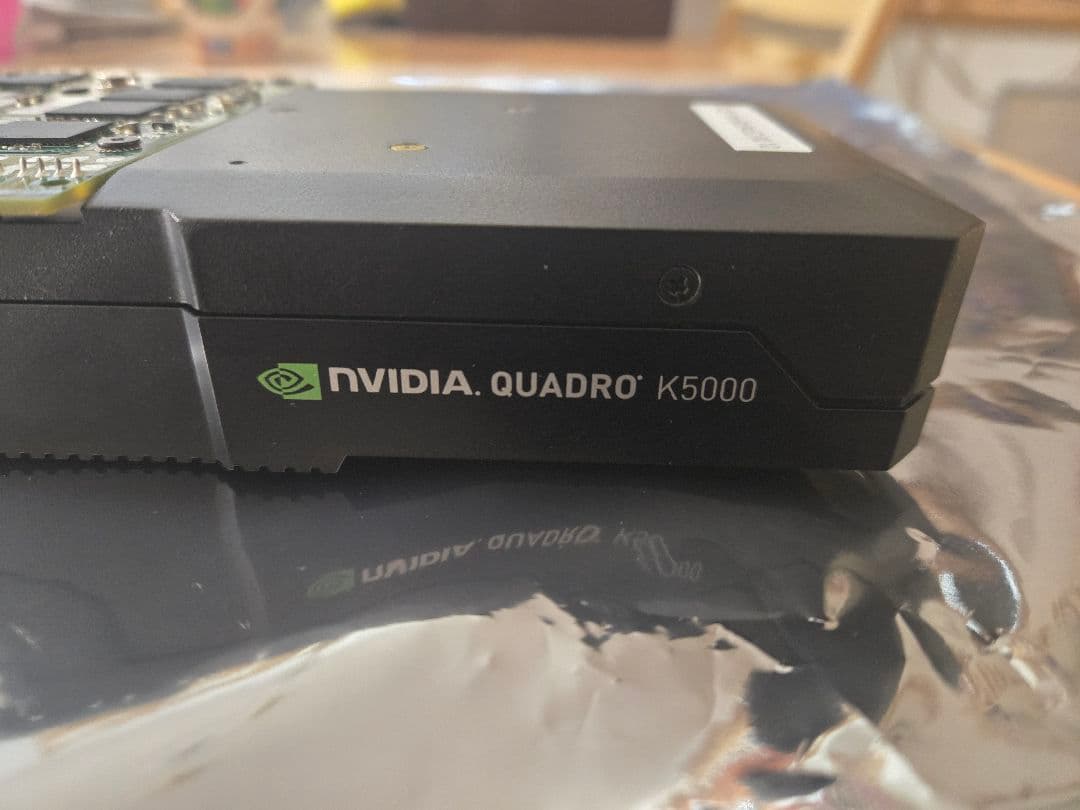 ライダー NVIDIA Quadro K5000 グラフィックカード