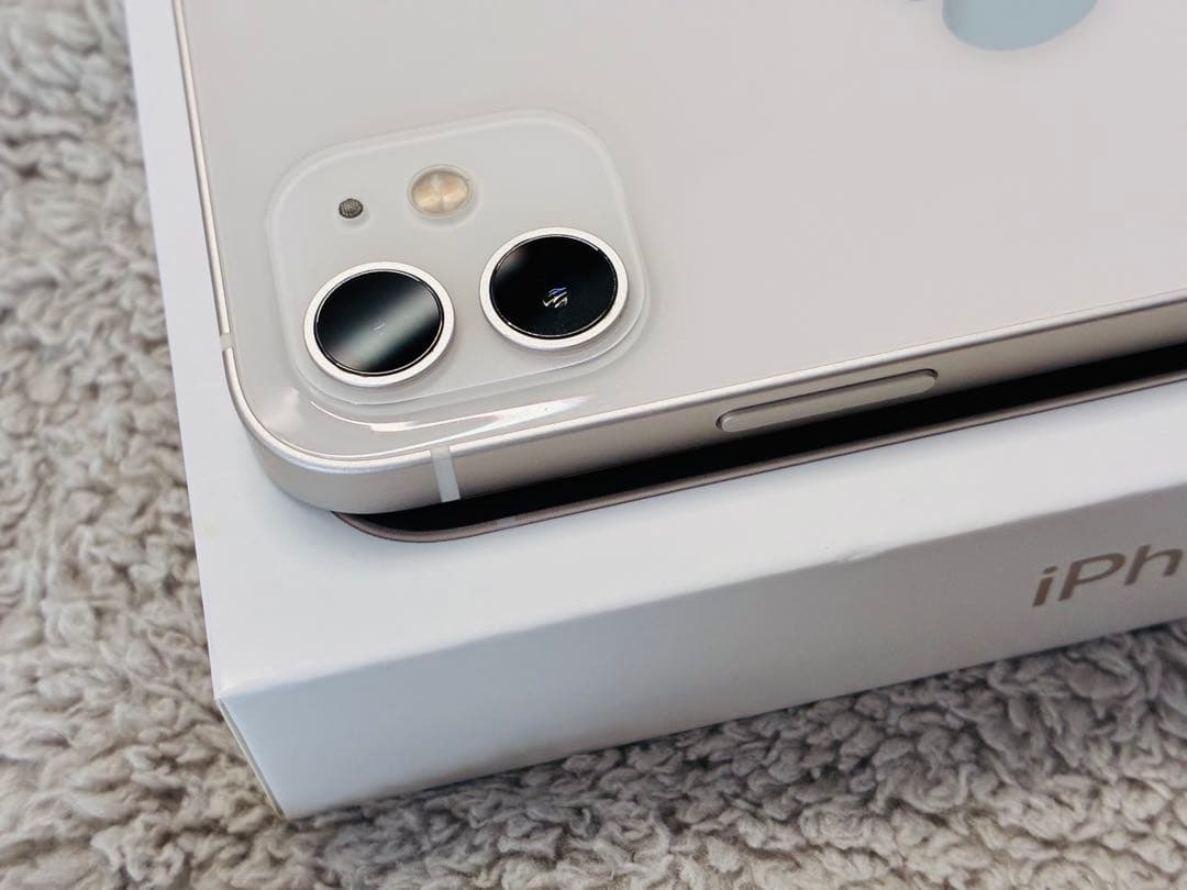 iPhone12 64GB ホワイト 中古【Apple】