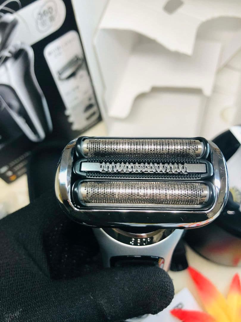 【美品】ブラウン シリーズ7 71-s7500cc-V電気シェーバー