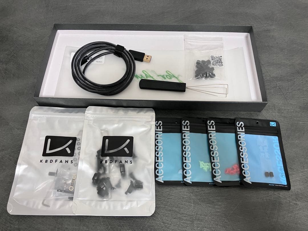 Tofu65 2.0＋Vertex V1＋キーキャップ2種類