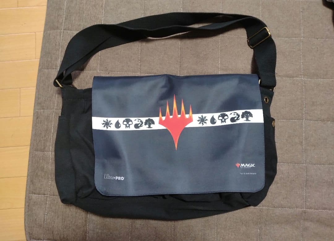 世界選手権配布　mtgメッセンジャーバッグ　フロントカバー付