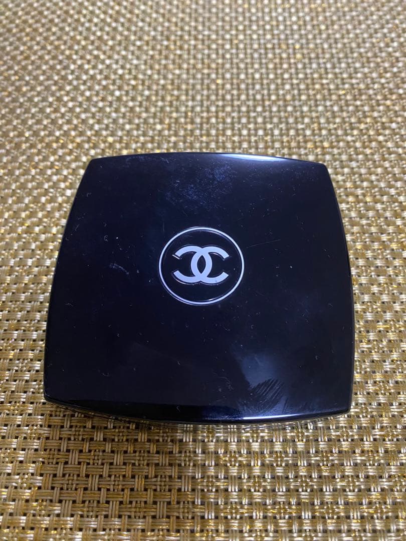 CHANEL アイシャドウ パレット アイシャドウパレットPK01 花柄デザイン