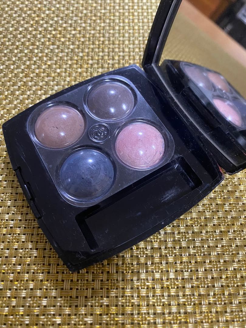 CHANEL アイシャドウ パレット アイシャドウパレットPK01 花柄デザイン
