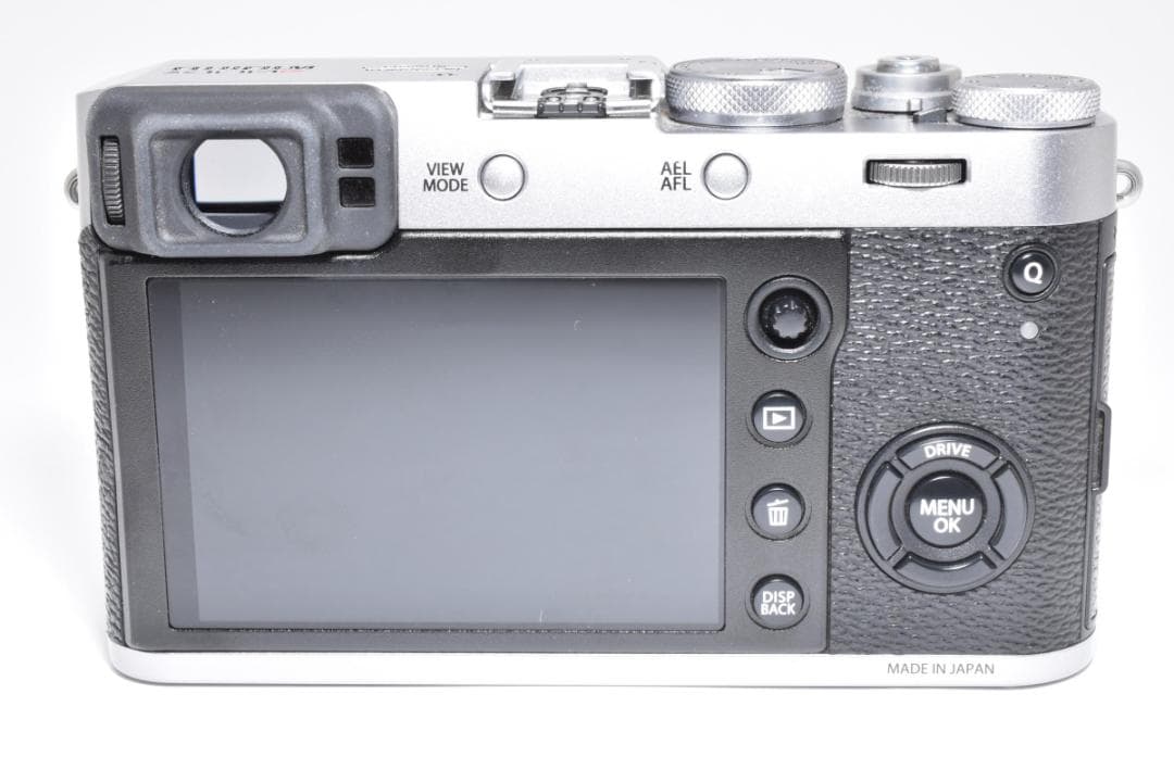 FUJIFILM 富士フイルム X100F シャッター数4700回以下 元箱