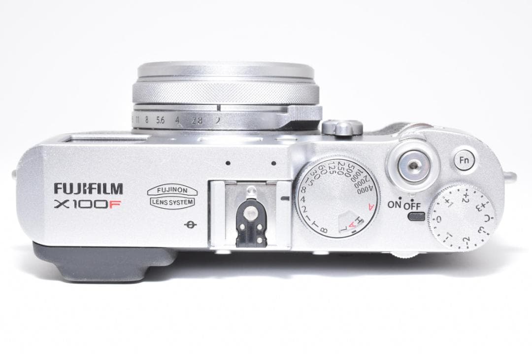 FUJIFILM 富士フイルム X100F シャッター数4700回以下 元箱