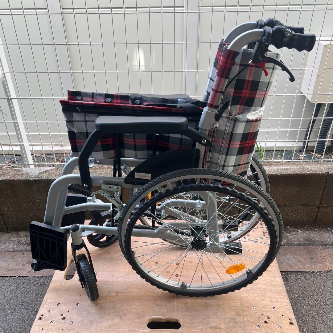 ［108］未使用展示品 Care-Parents CP-30A5N 自走式車椅子