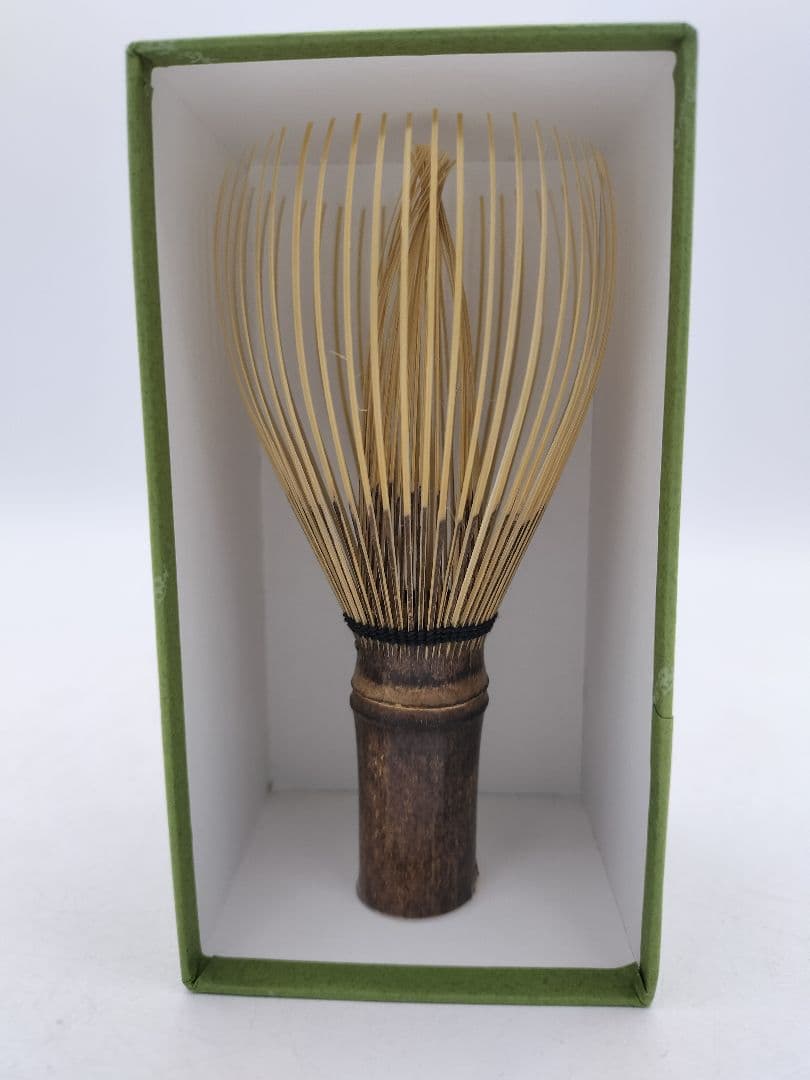 c886【新品・未使用】黒竹 真数穂 茶筌 伝統工芸士 久保良斉 紙箱 茶道具