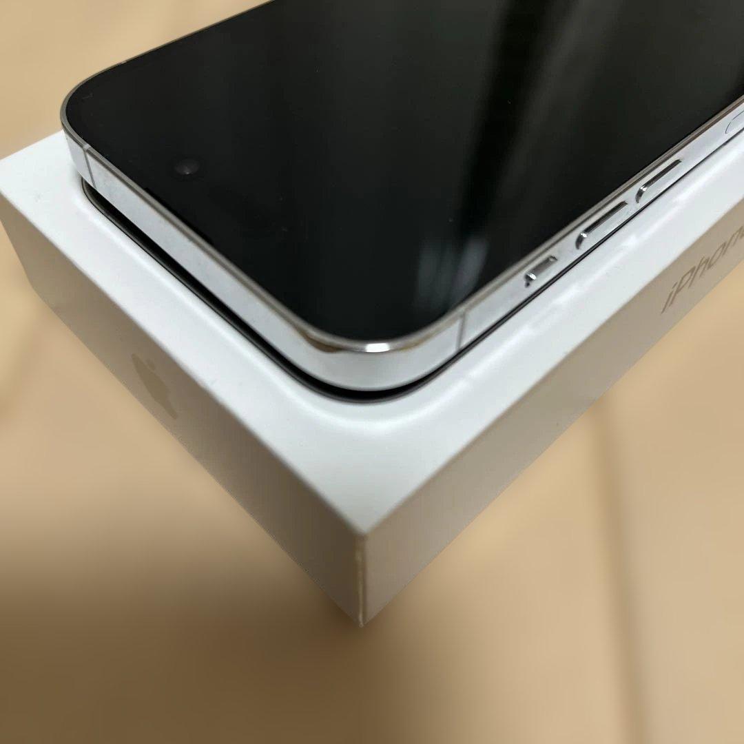 iPhone14プロ　シルバー 128GB