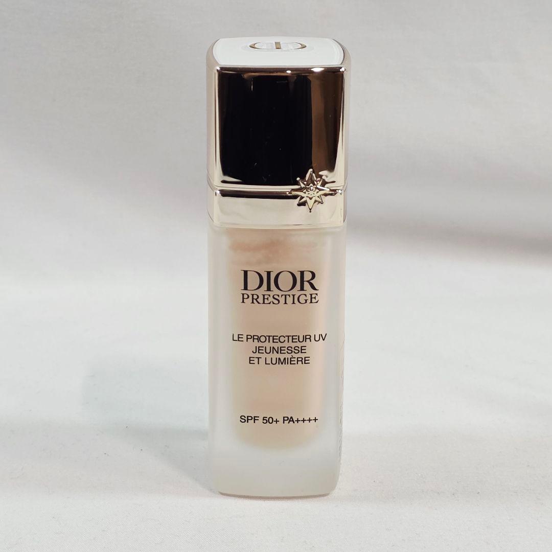 ❥DIOR プレステージホワイトルプロテクターUVルミエール シアーグロウ
