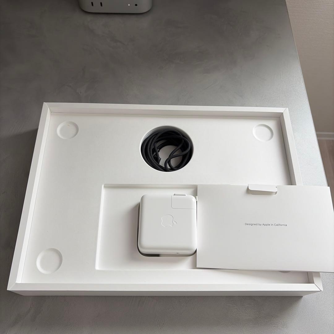 【美品】M2 MacBook Air 16GB/256GB （ミッドナイト）