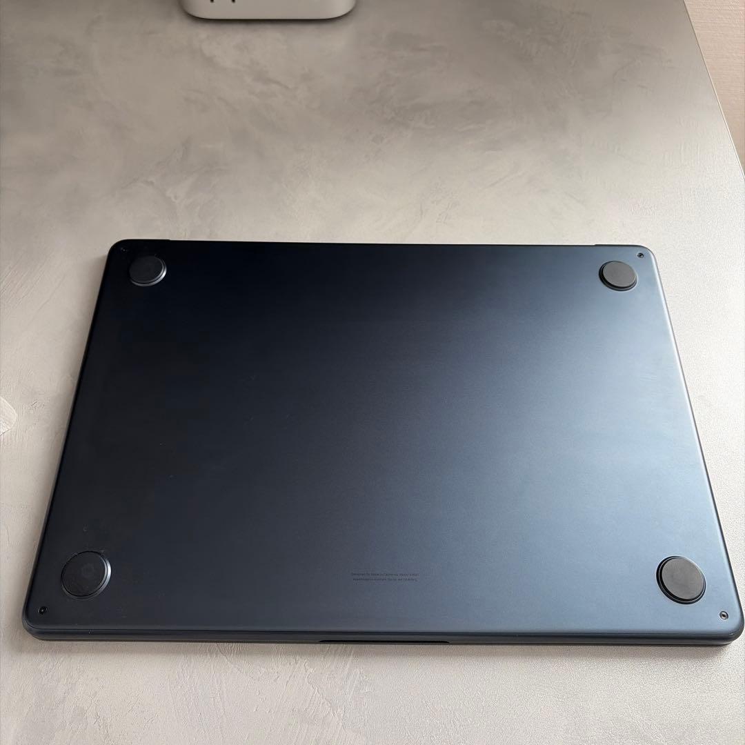 【美品】M2 MacBook Air 16GB/256GB （ミッドナイト）