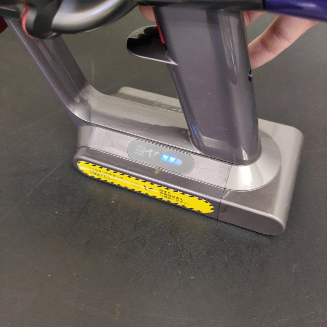 ☆ジャンク扱い　ダイソン SV12 コードレスクリーナー 充電コード欠品