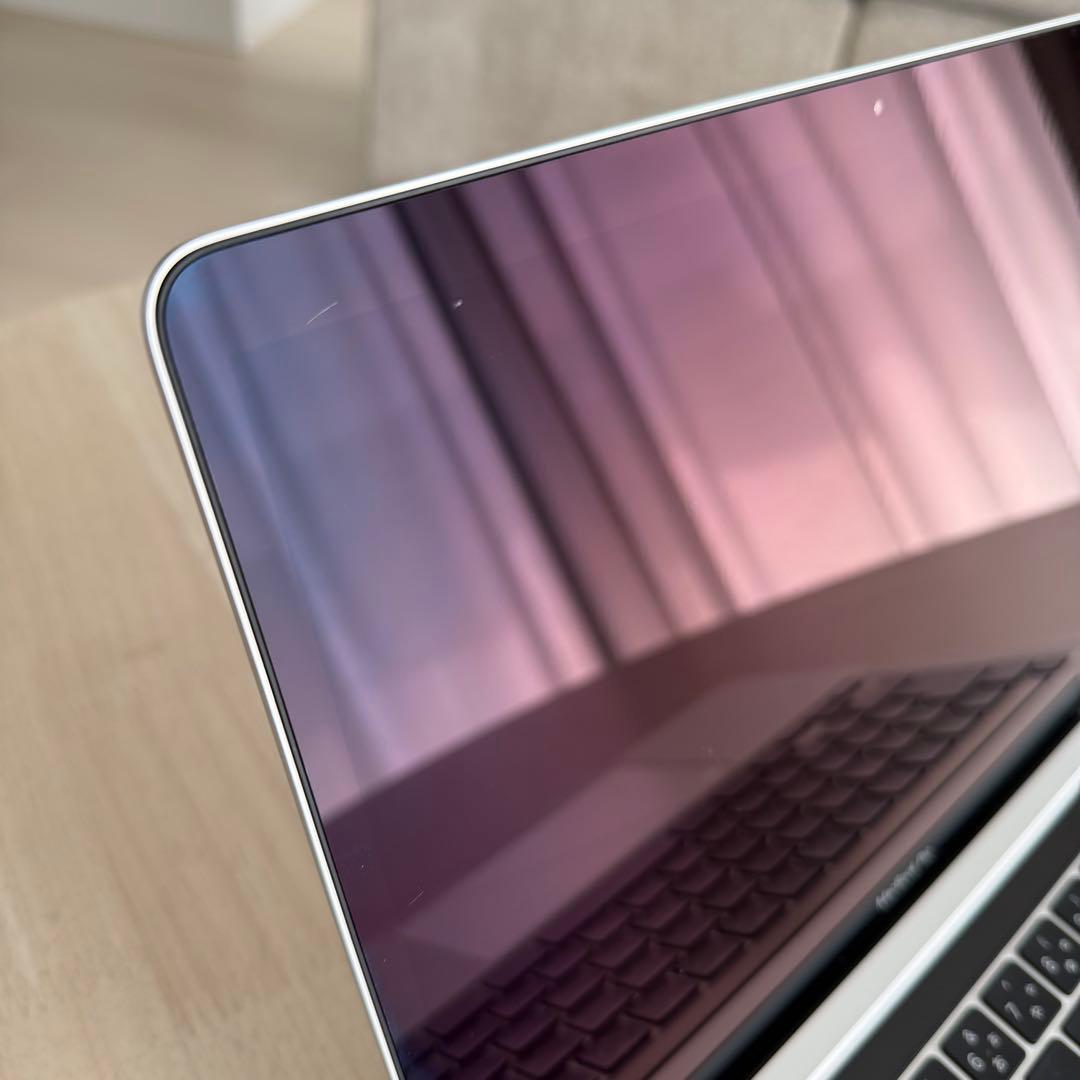 MacBook Pro M2 2022 8GB 256GB 13インチ