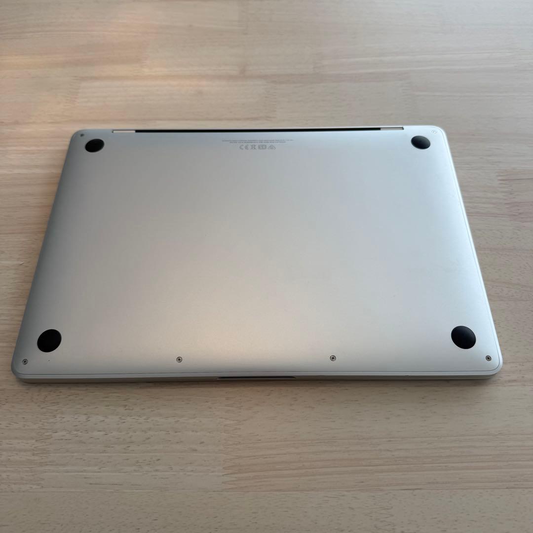MacBook Pro M2 2022 8GB 256GB 13インチ