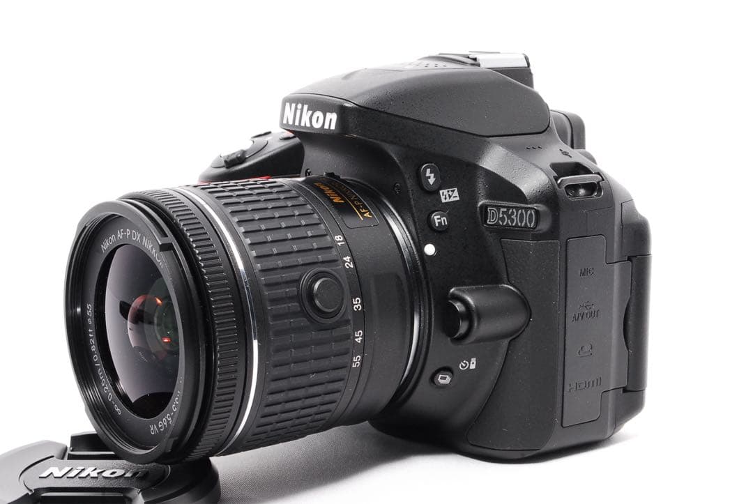 ◆Nikon D5300◆ショット数僅か◆新品級◆一眼レフカメラ◆WiFi転送◆