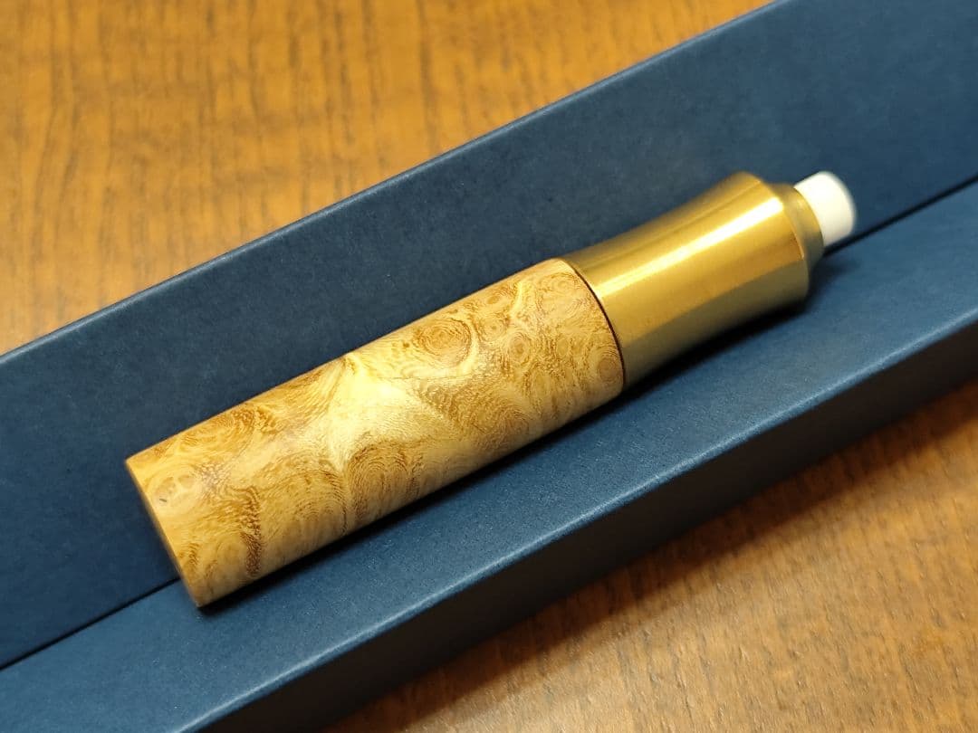 フランベルク ツイスト消しゴム　アカシア瘤　検索　野原工芸　工房楔　クラフトエー