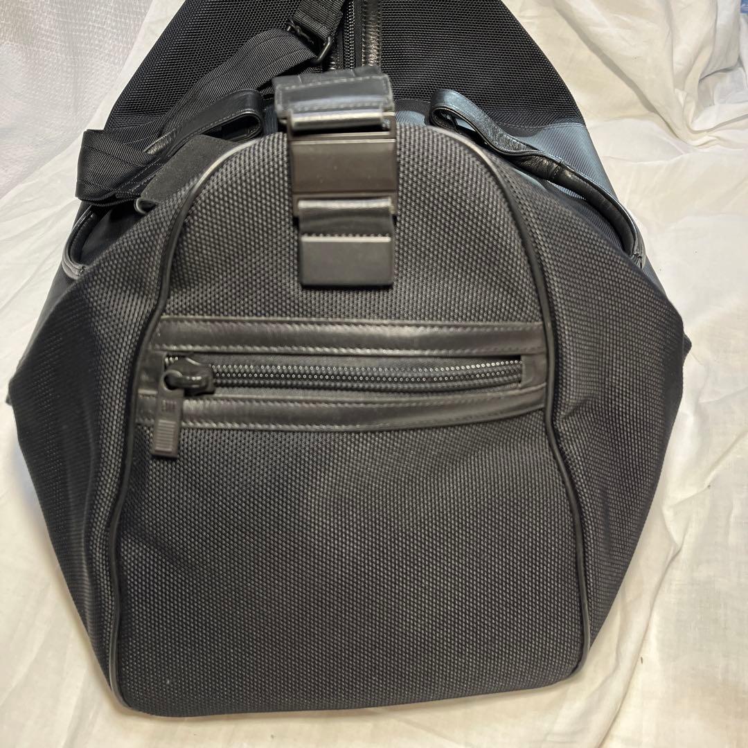 新品未使用　ISSEY MIYAKE 三宅一生ボストンバッグ ショルダーバッグ