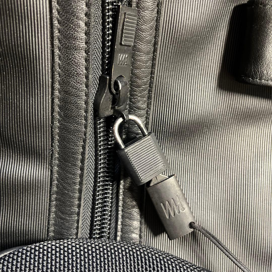 新品未使用　ISSEY MIYAKE 三宅一生ボストンバッグ ショルダーバッグ