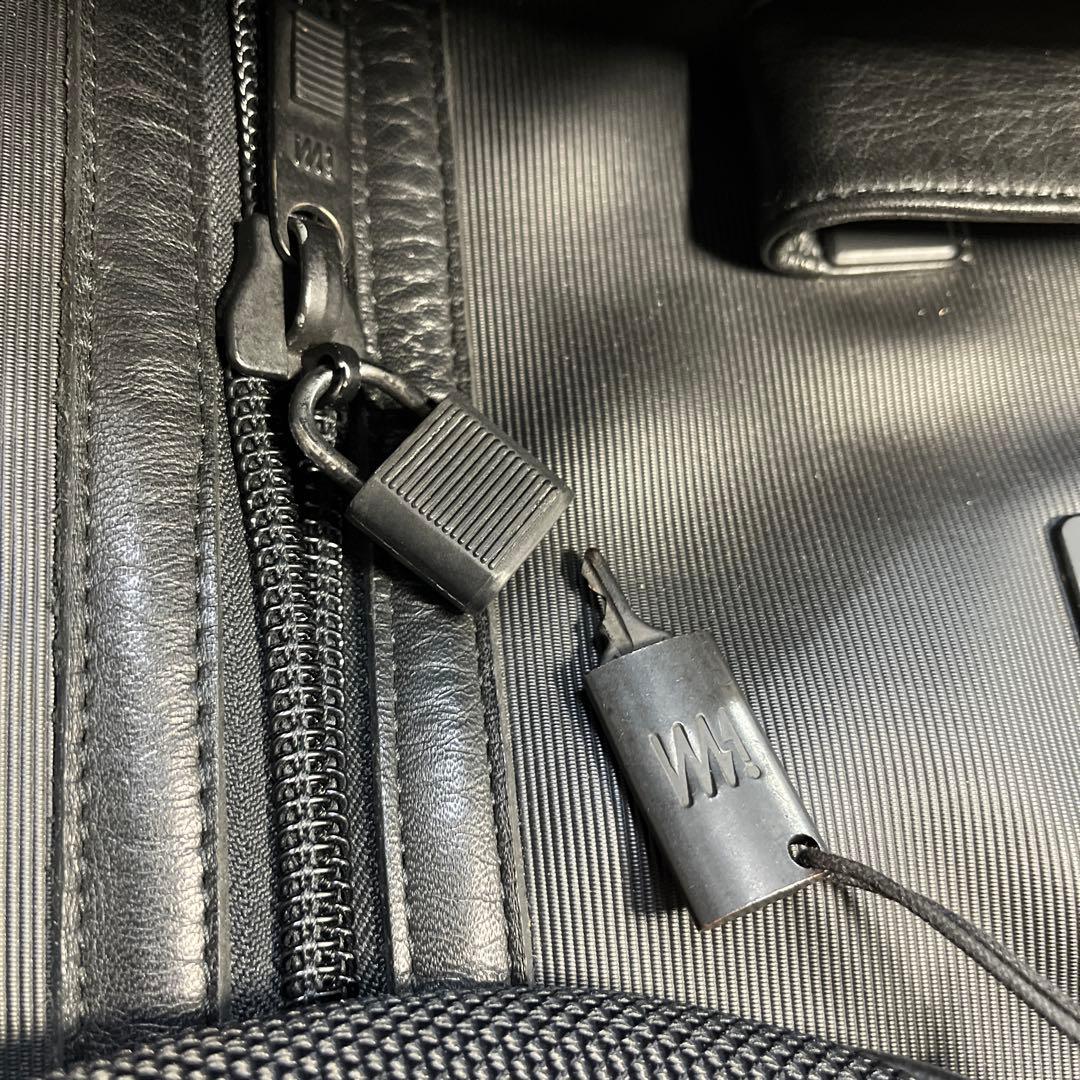 新品未使用　ISSEY MIYAKE 三宅一生ボストンバッグ ショルダーバッグ