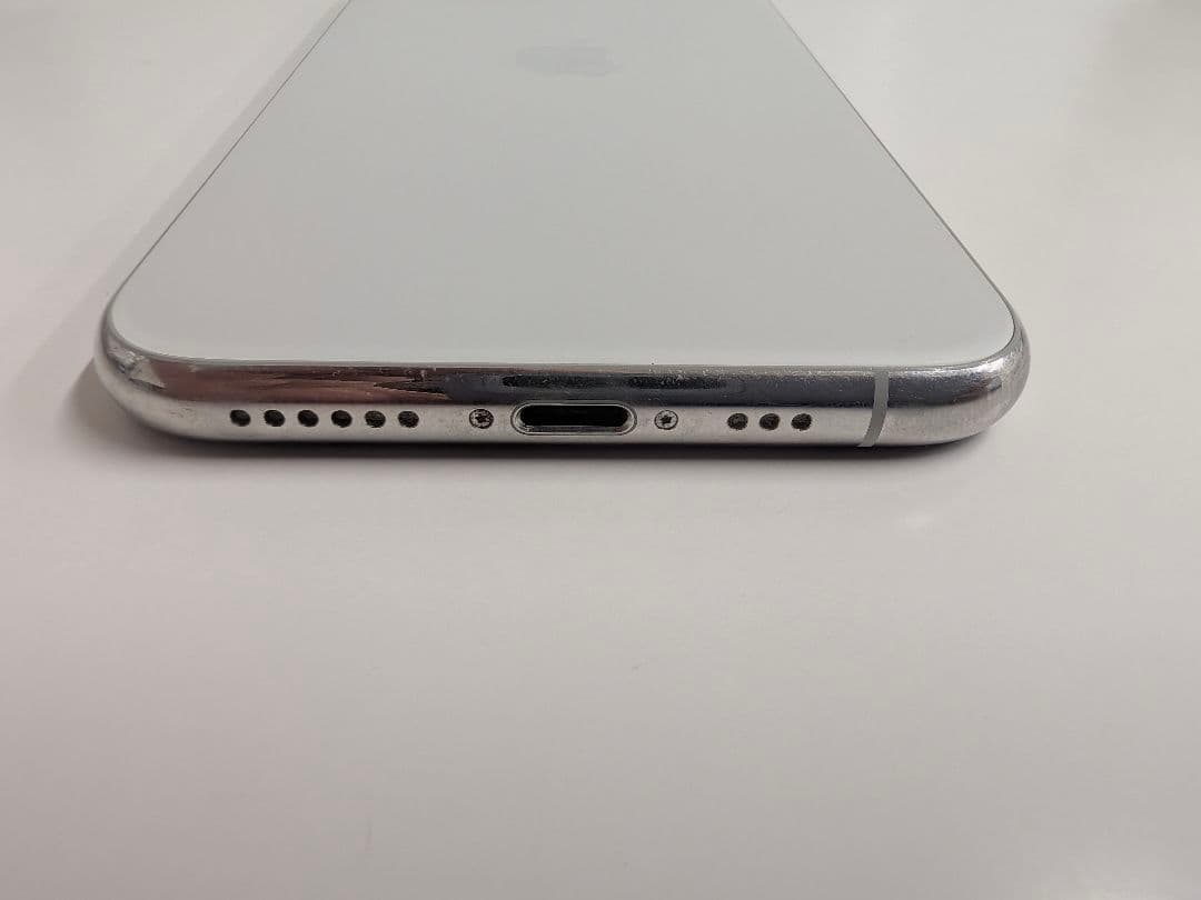 iPhone 11 Pro 256GB シルバー SIMフリー