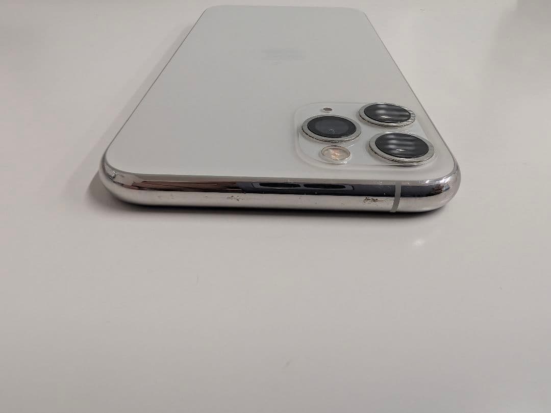 iPhone 11 Pro 256GB シルバー SIMフリー