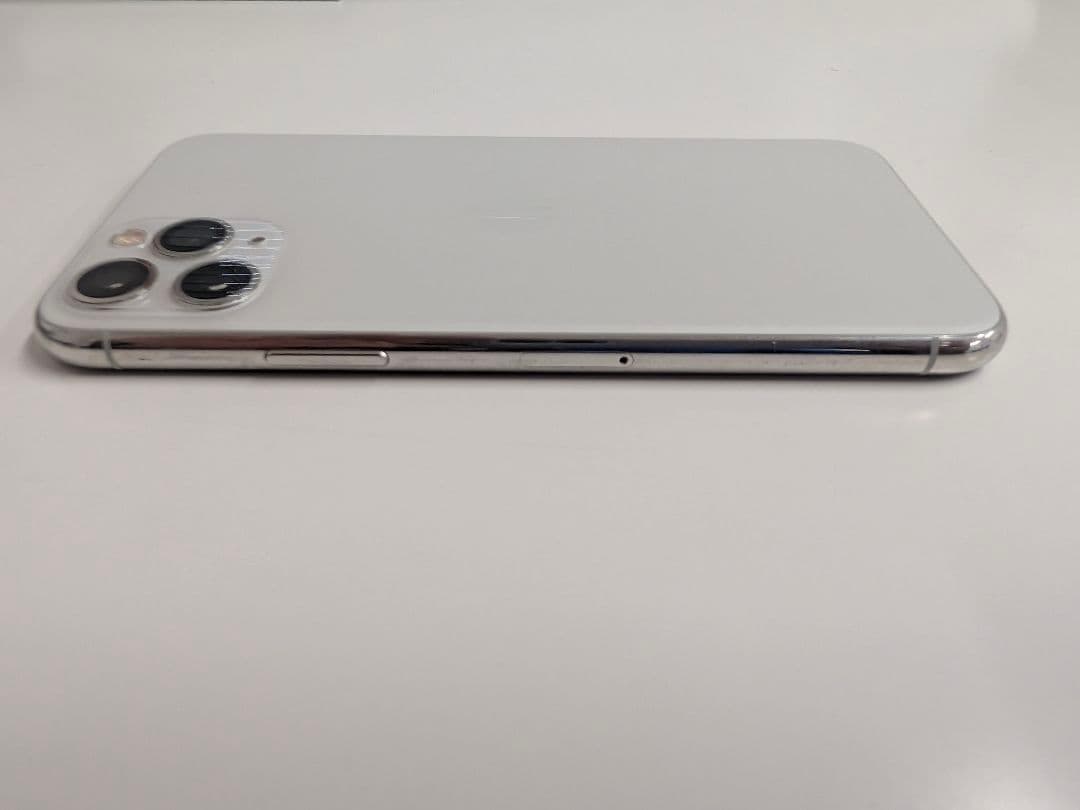 iPhone 11 Pro 256GB シルバー SIMフリー