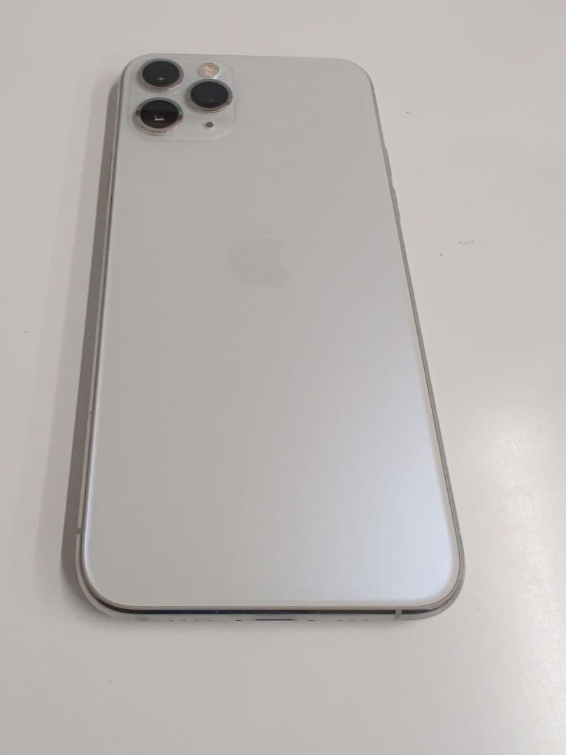 iPhone 11 Pro 256GB シルバー SIMフリー