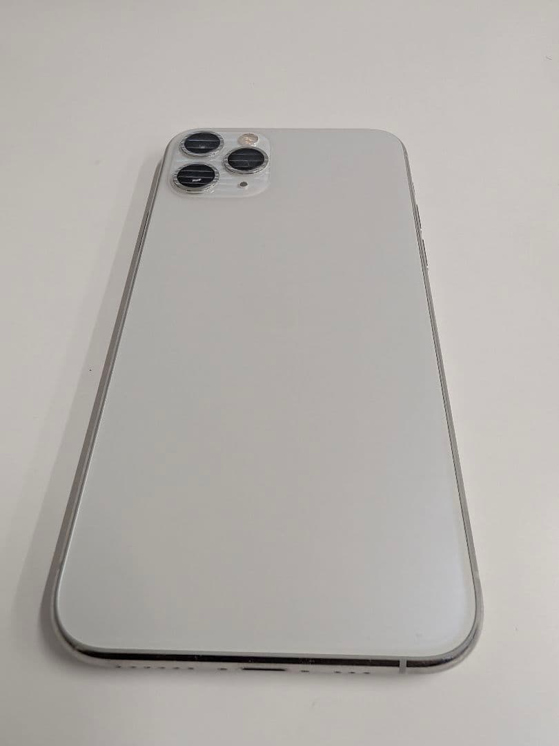 iPhone 11 Pro 256GB シルバー SIMフリー