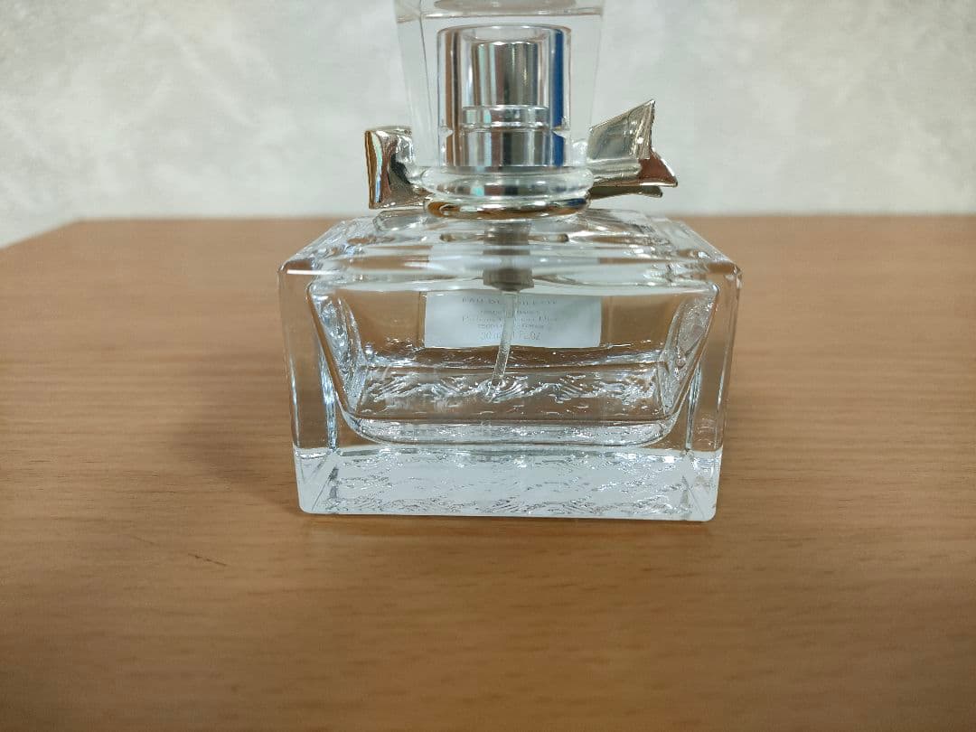 Miss Dior Eau de Parfum 50ml　おまけ付