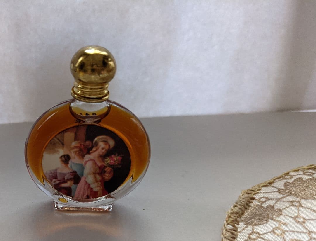 CHANEL・Christian Dior、NINA RICCI