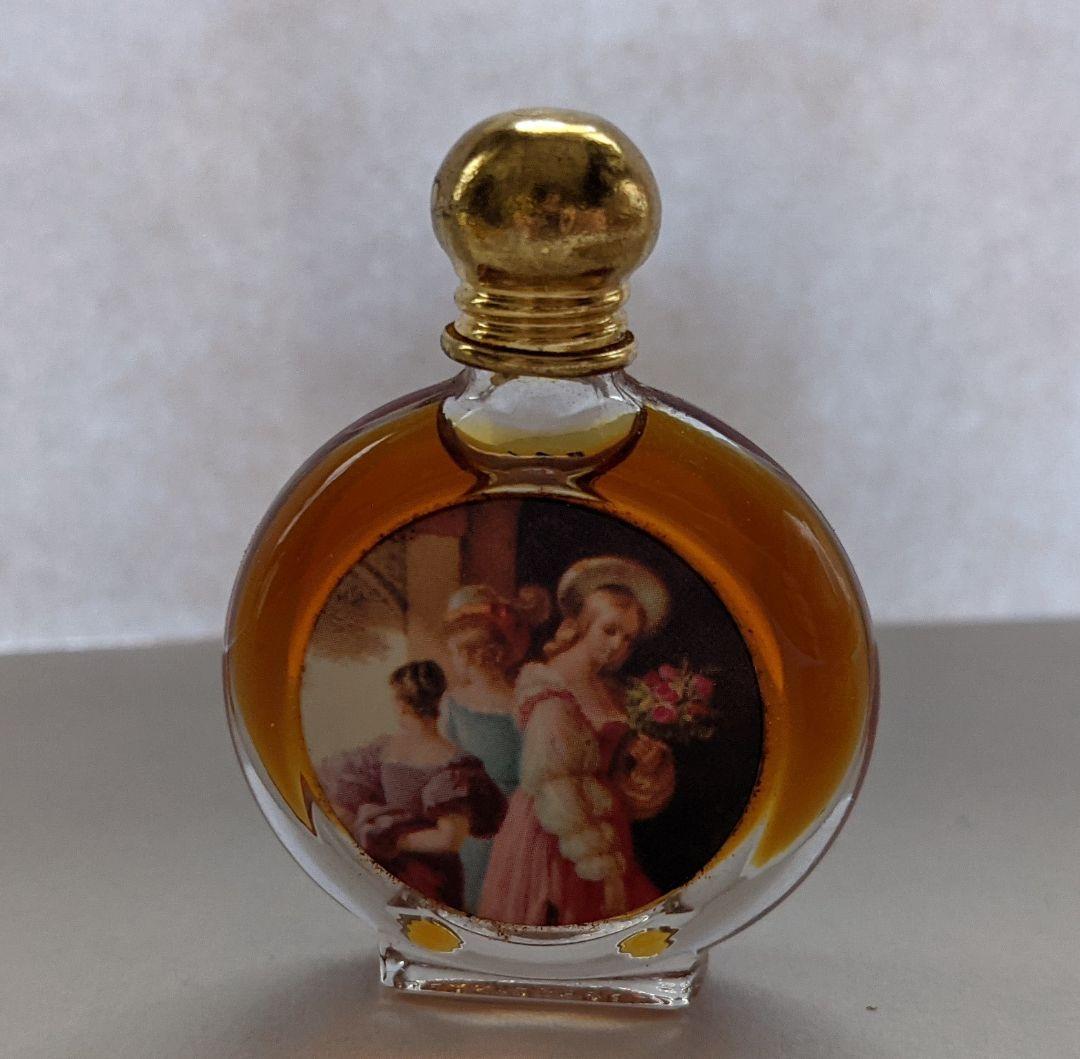 CHANEL・Christian Dior、NINA RICCI