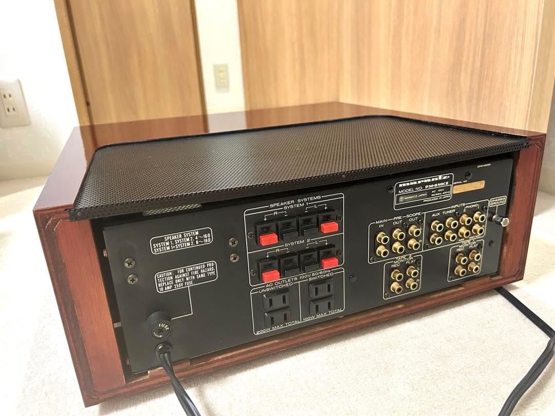 MARANTZのプリメインアンプ　PM-8MK2