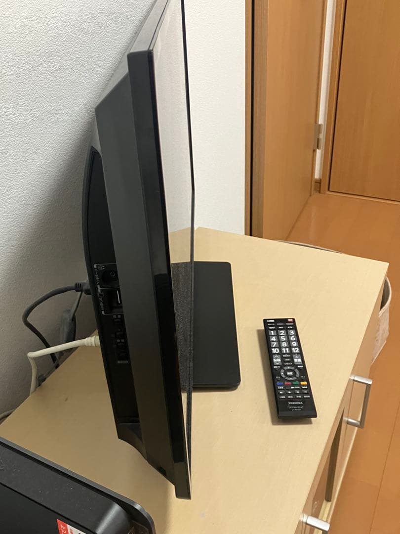 【送料込】TOSHIBA REGZA 32インチ 液晶テレビ