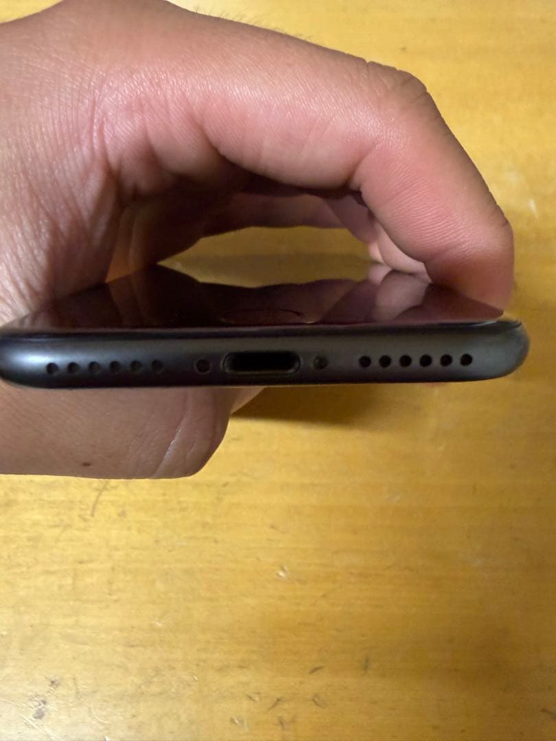 iPhone8 　バッテリー100％　SIMロック解除済64ＧBスペースグレー