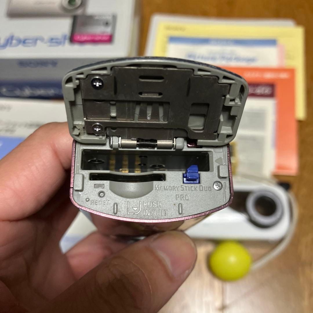 中古SONYサイバーショットDSC-L1（ワインレッド）