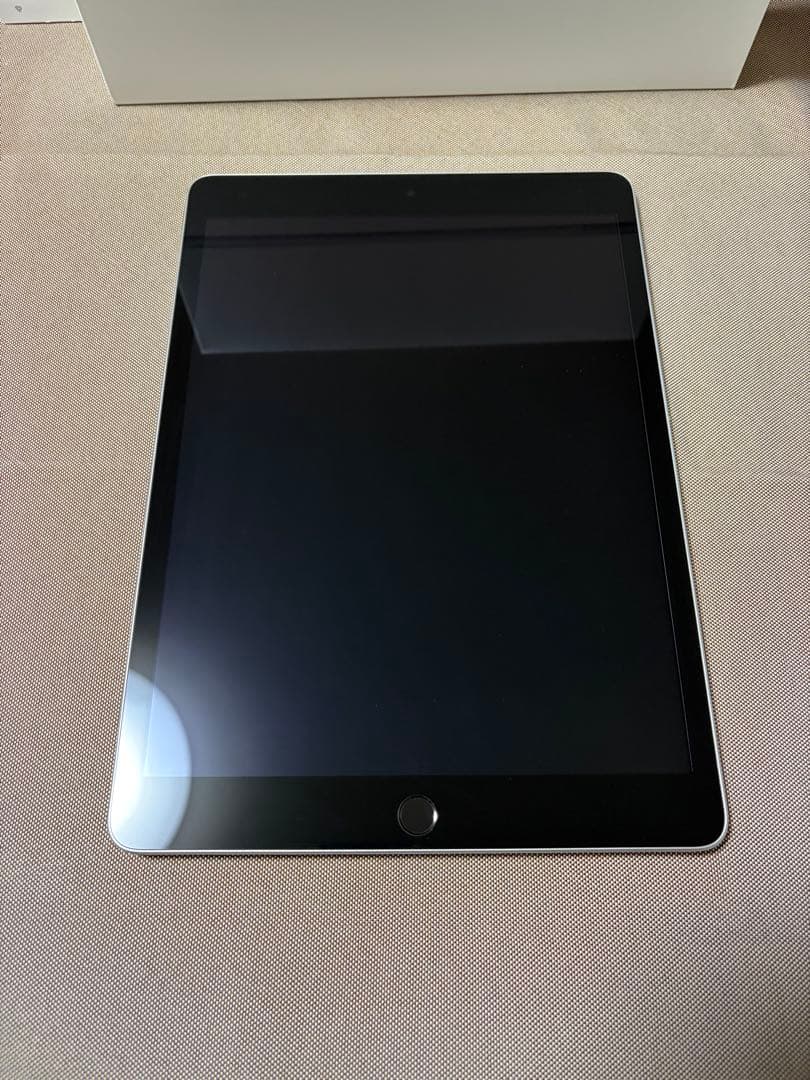 Apple iPad 第9世代 256GB (純正スマートカバー付き)