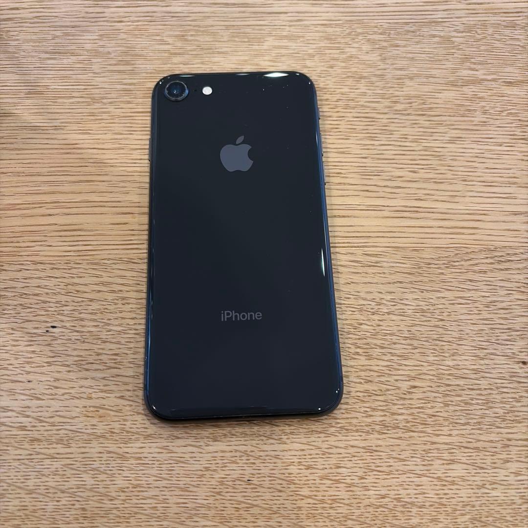 iPhone8 64g 本体 simフリー