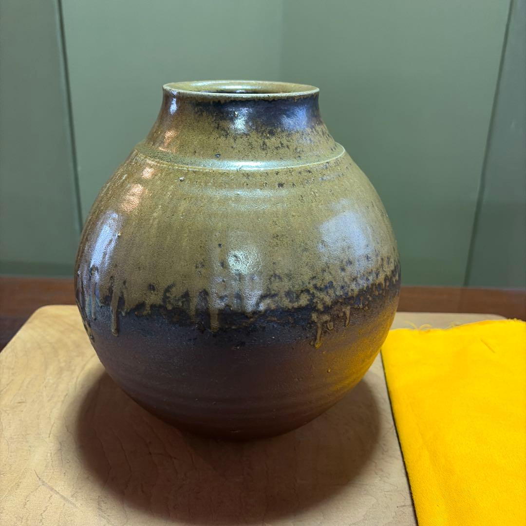 備前焼　壺　榊原貢作