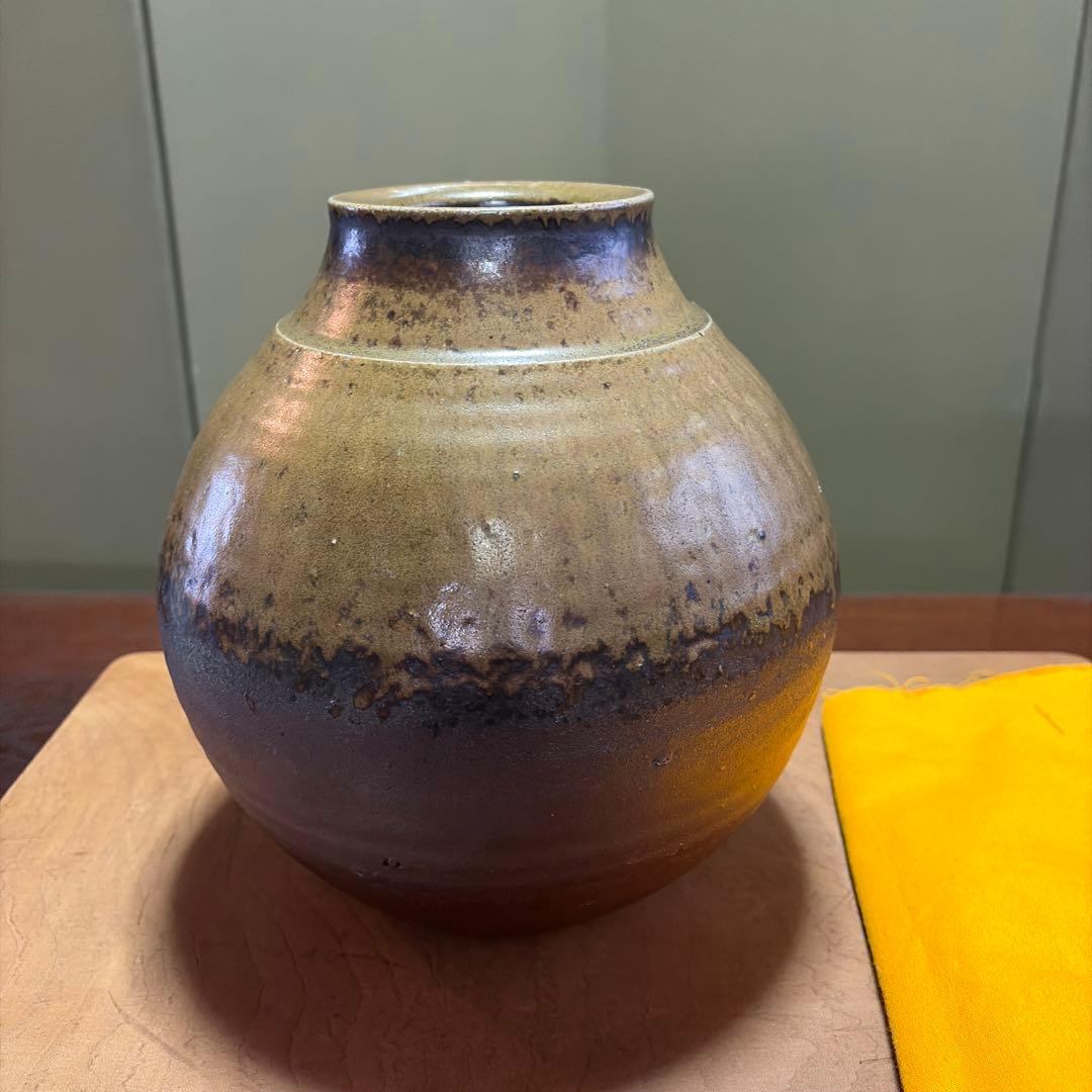 備前焼　壺　榊原貢作