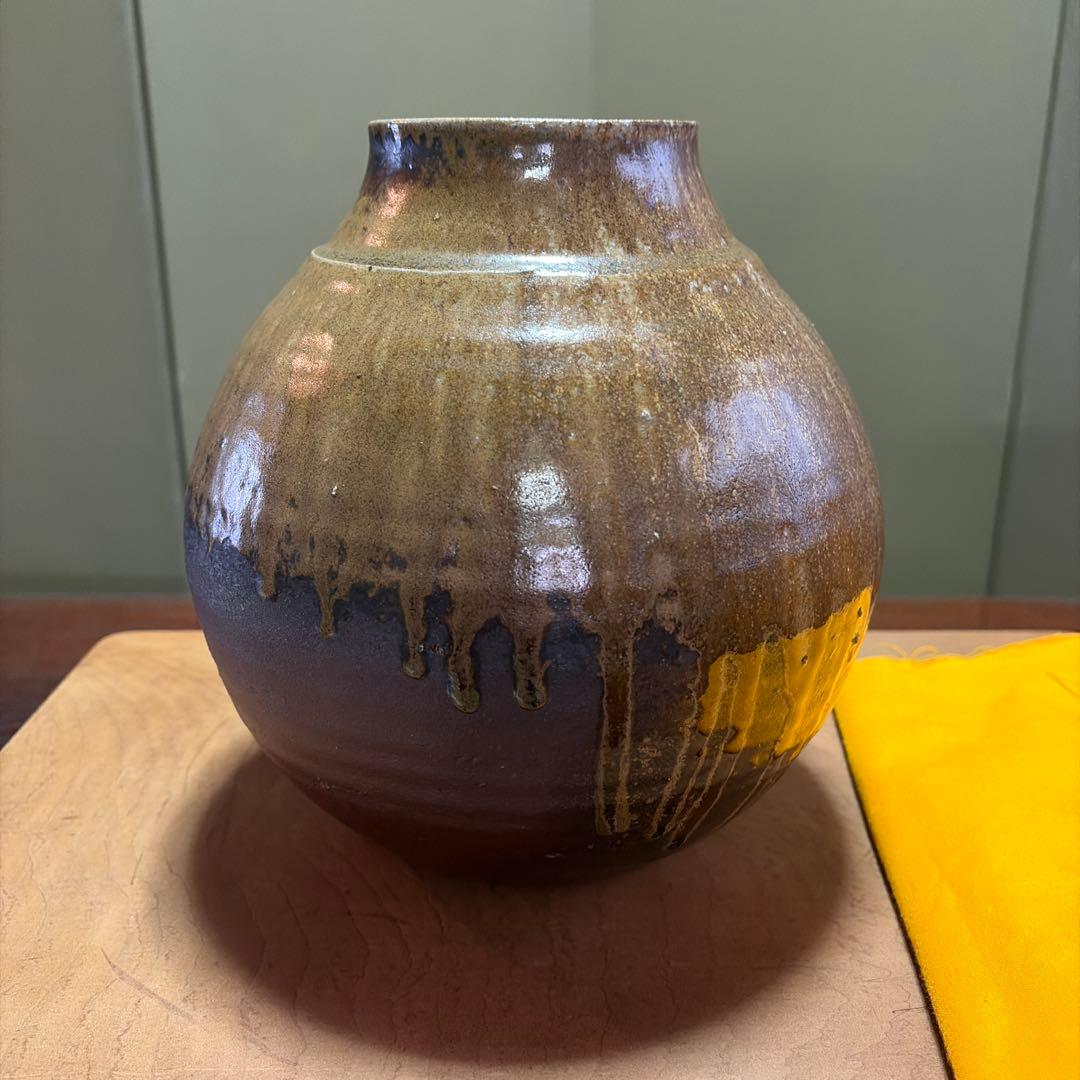 備前焼　壺　榊原貢作