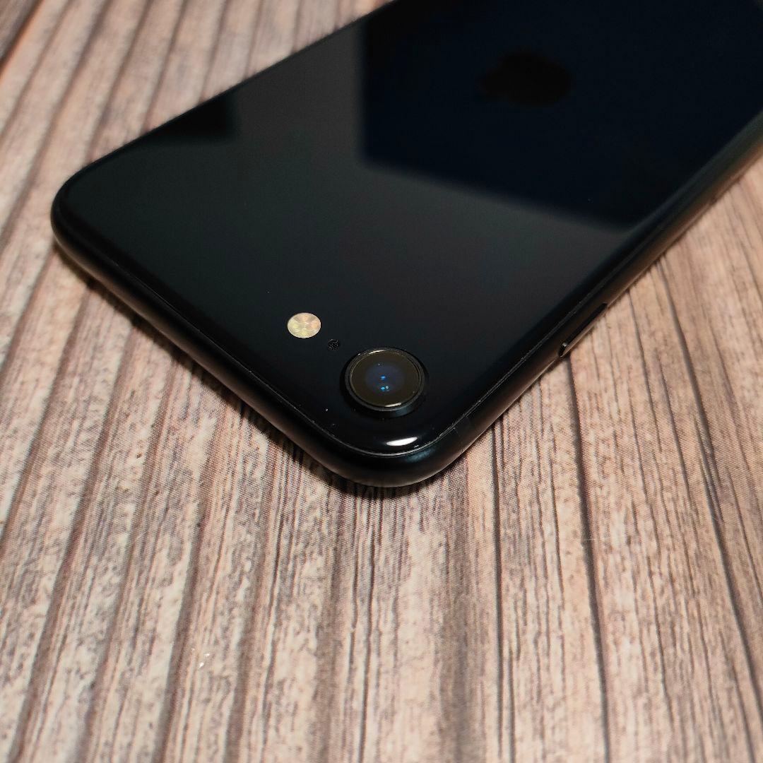 iPhone SE 第3世代 64GB 美品 ミッドナイト バッテリー100%