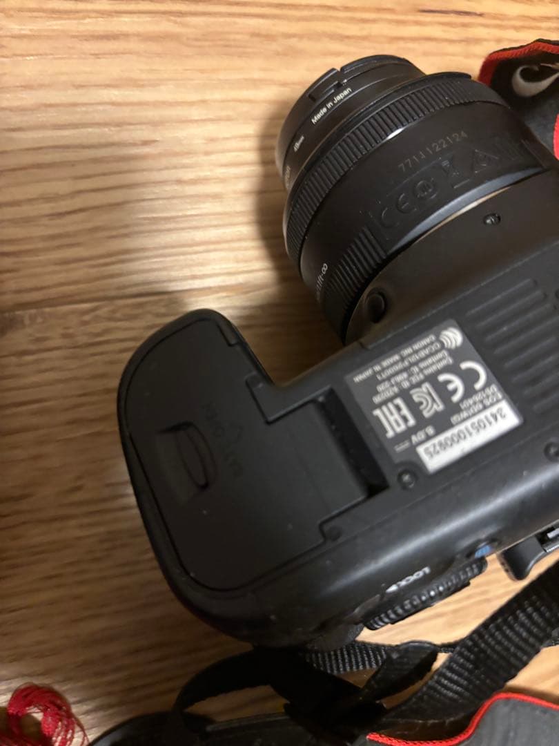 Canon EOS 6D デジタル一眼レフ 本体　レンズ付き
