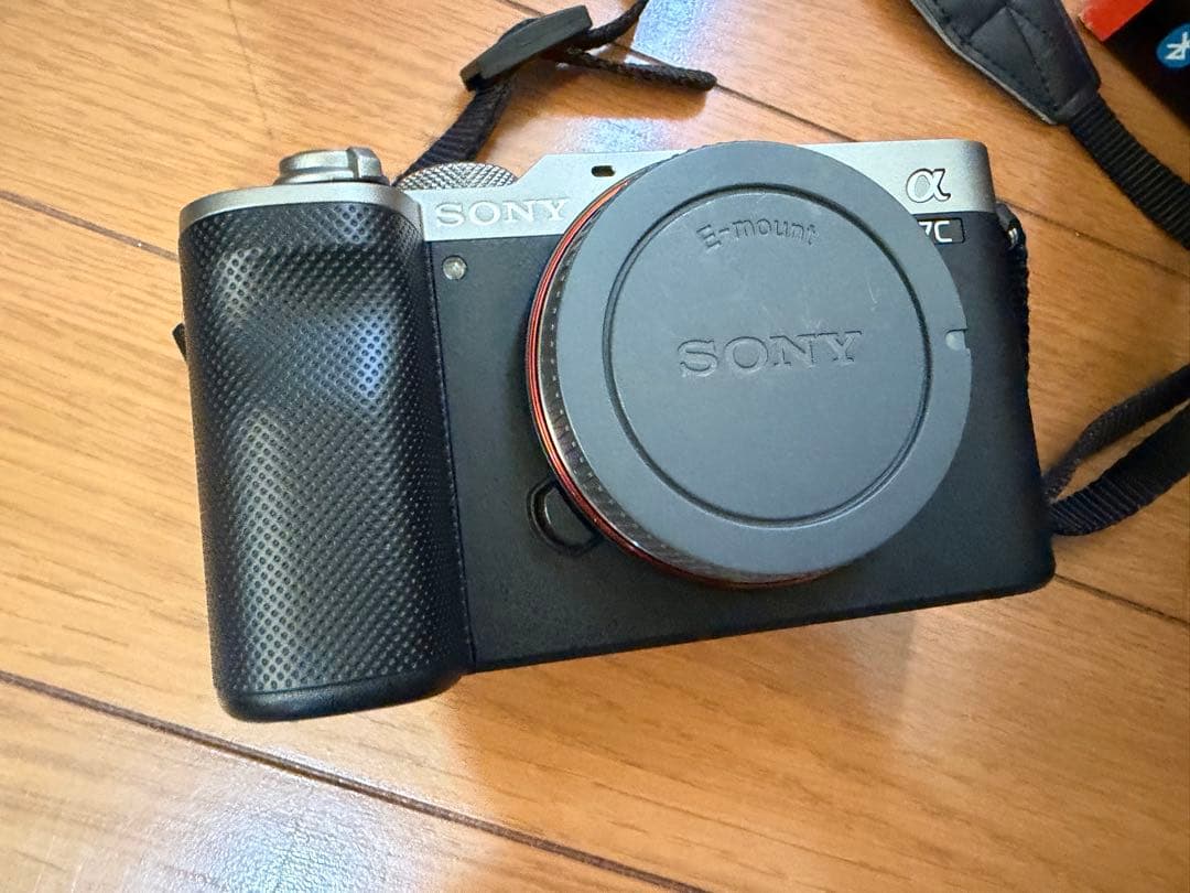 【極美品】SONY α7C ミラーレス一眼カメラ　ケース&コンパクト三脚セット