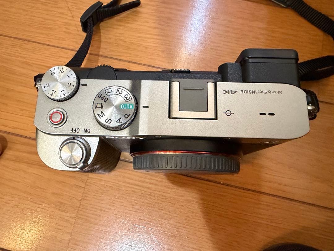 【極美品】SONY α7C ミラーレス一眼カメラ　ケース&コンパクト三脚セット